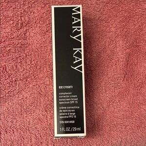 Mary Kay CC Cream with SPF 15 - Very light